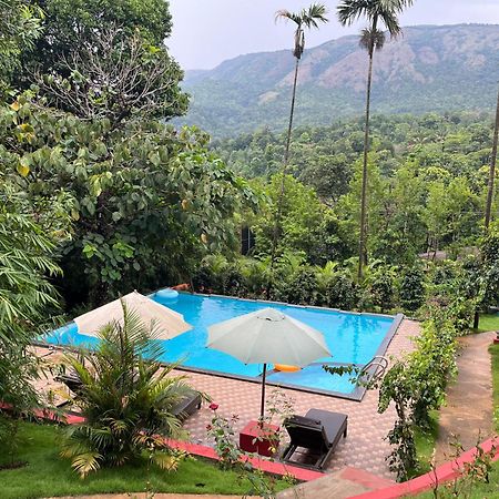 Hill Crest Resort - Coorg Madikeri Dış mekan fotoğraf