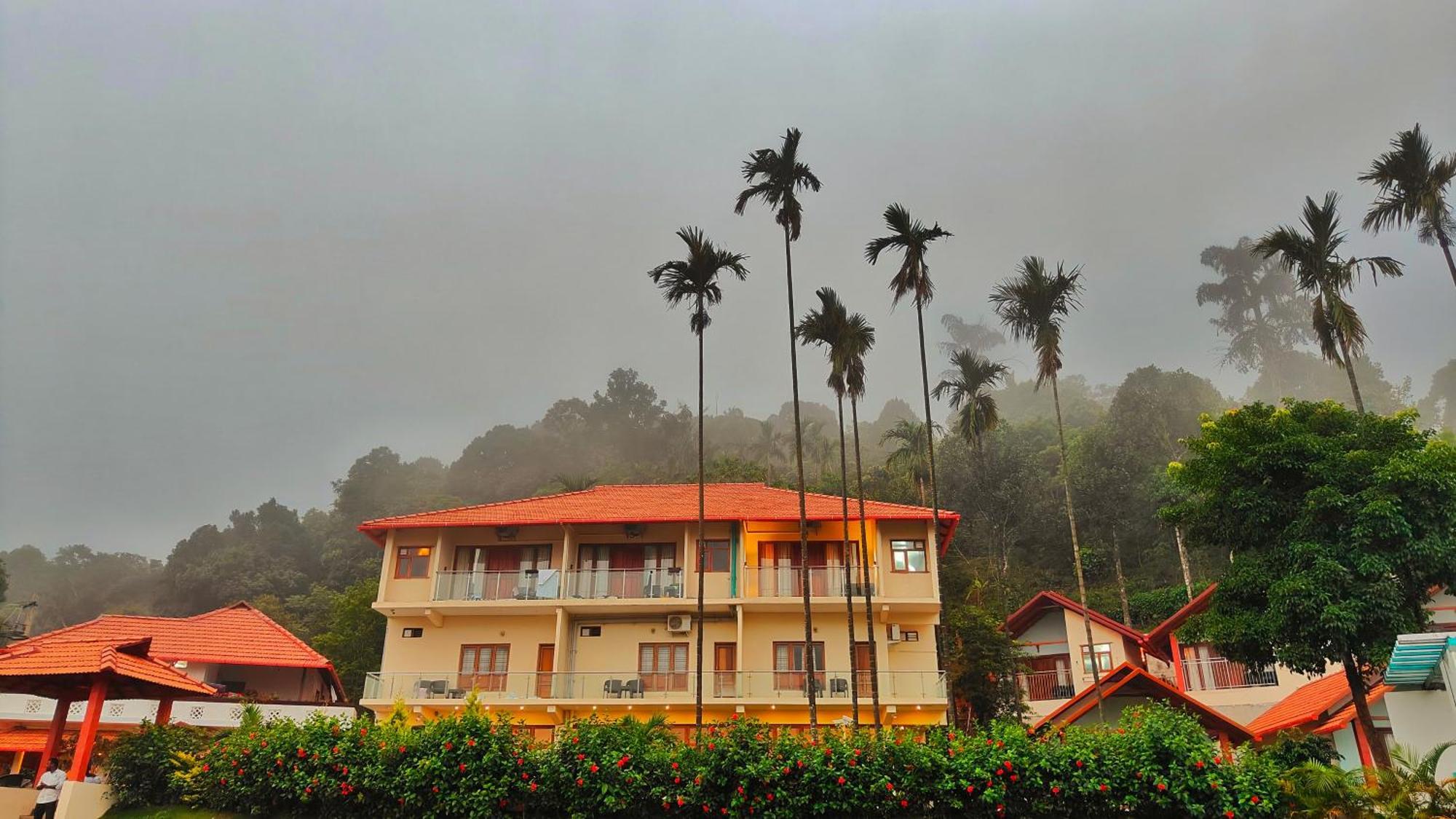 Hill Crest Resort - Coorg Madikeri Dış mekan fotoğraf