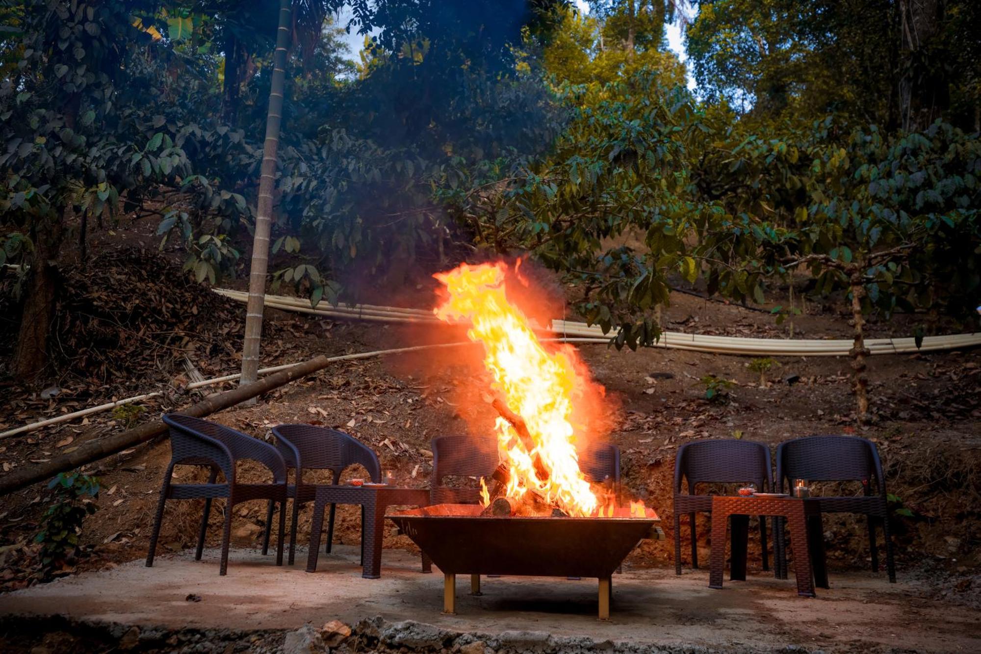 Hill Crest Resort - Coorg Madikeri Dış mekan fotoğraf