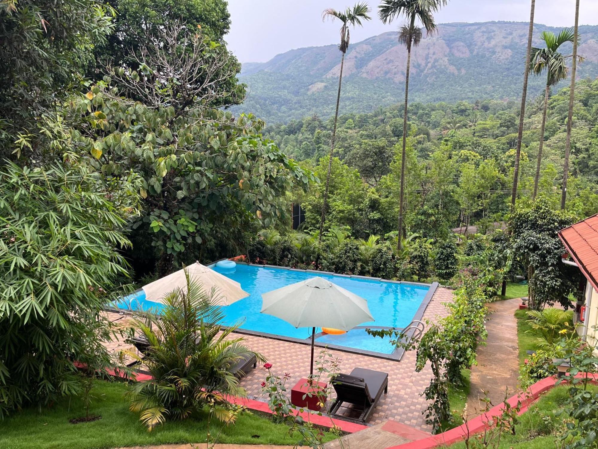 Hill Crest Resort - Coorg Madikeri Dış mekan fotoğraf